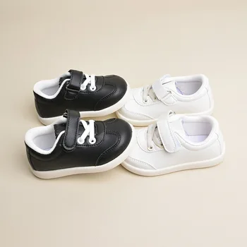 Детская повседневная обувь из мягкой кожи, обувь для девочек, школьные черно-белые кроссовки, комфортная детская обувь на мягкой подошве для мальчиков, туфли на плоской подошве для малышей, Tênis